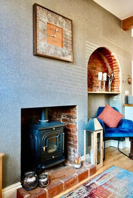 Villa Gaia à Lichfield Extérieur photo