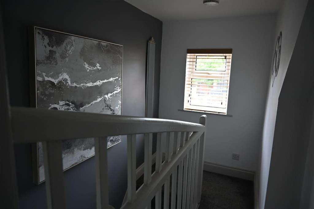 Villa Gaia à Lichfield Extérieur photo